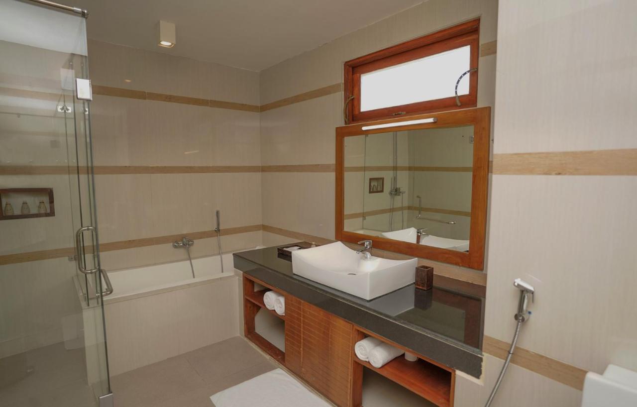 Breeze Pasikudah Otel Passikudah Dış mekan fotoğraf